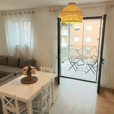 Incantevole Monolocale 2 Διαμέρισμα Άλμπα